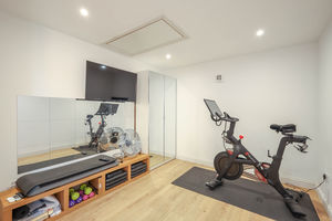 Photo 25- click for photo gallery